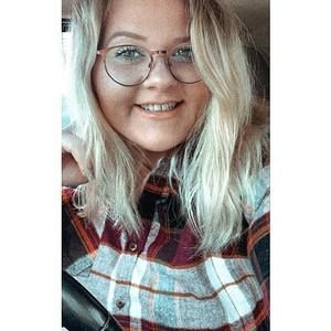 Meet your Posher, Andriena